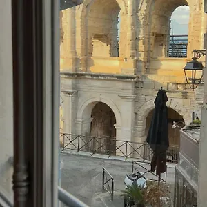In Arles: De L'amphithéâtre Appartamento